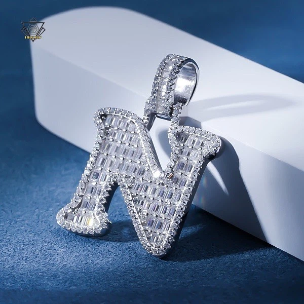 Moissanite vvs1 pendants